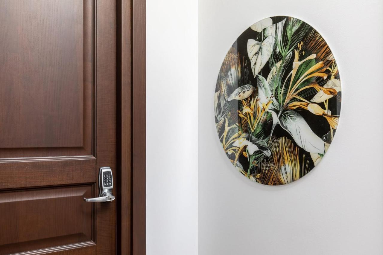 Holt Old Town Luxury Suites Bucureşti Exterior foto