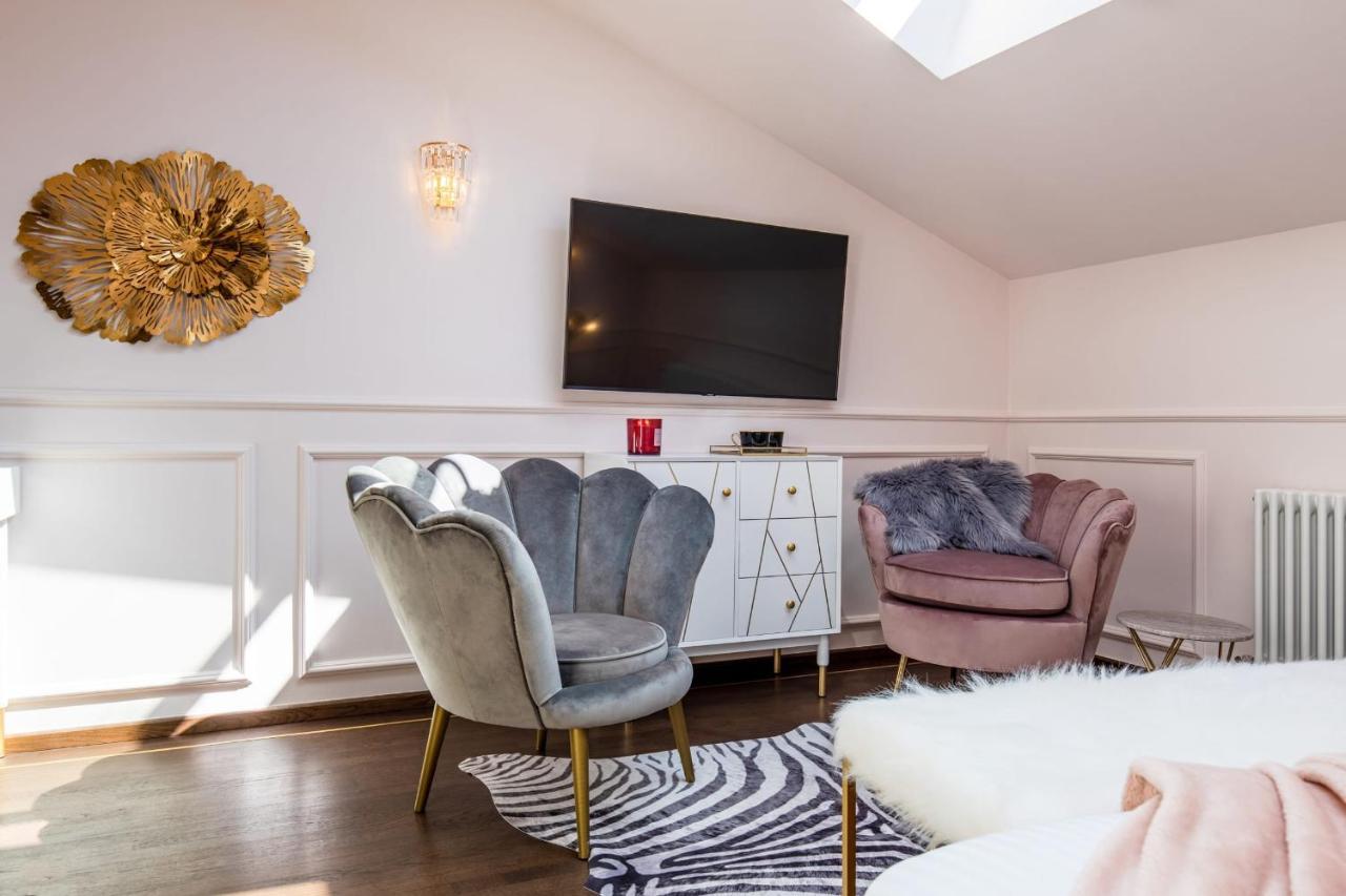 Holt Old Town Luxury Suites Bucureşti Exterior foto